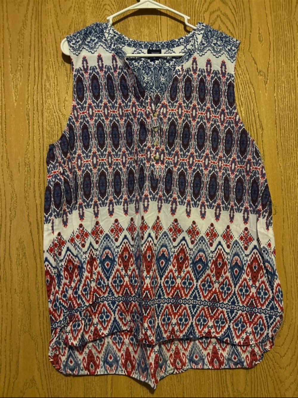 Basic Editions Red & Blue Patterned Sleeveless Tank